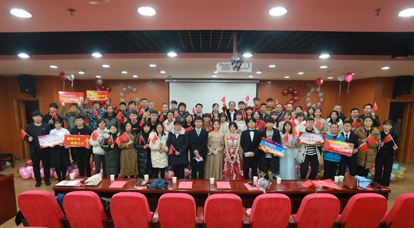 c0002f7042eb480aae5f0ef658762cf5.jpg 表彰晚会合影.JPG